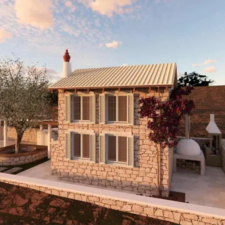 Villa Sea Whisper 1 Step From The